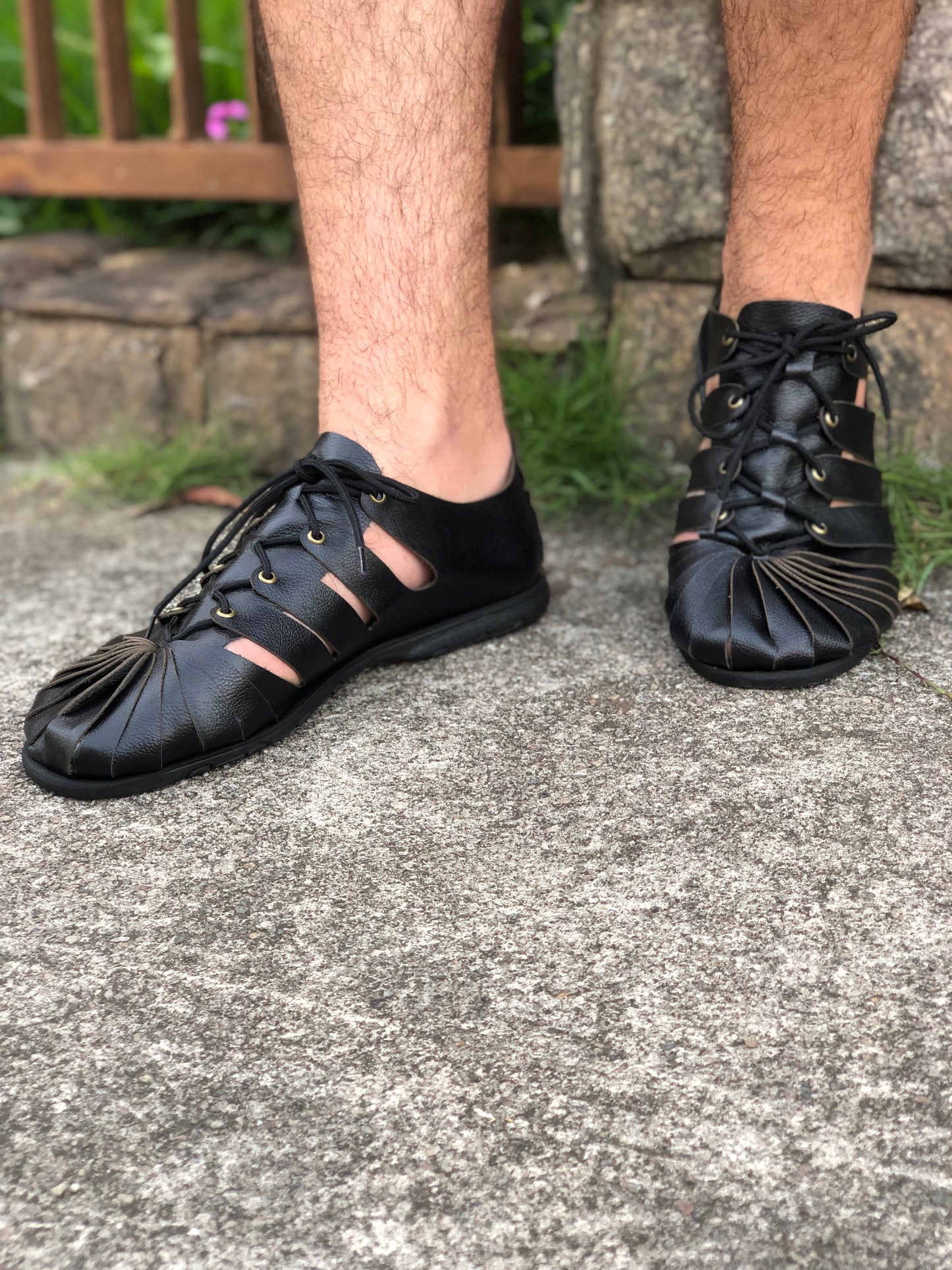 Sandália Celta artesanal PRETO - Tribo da Terra