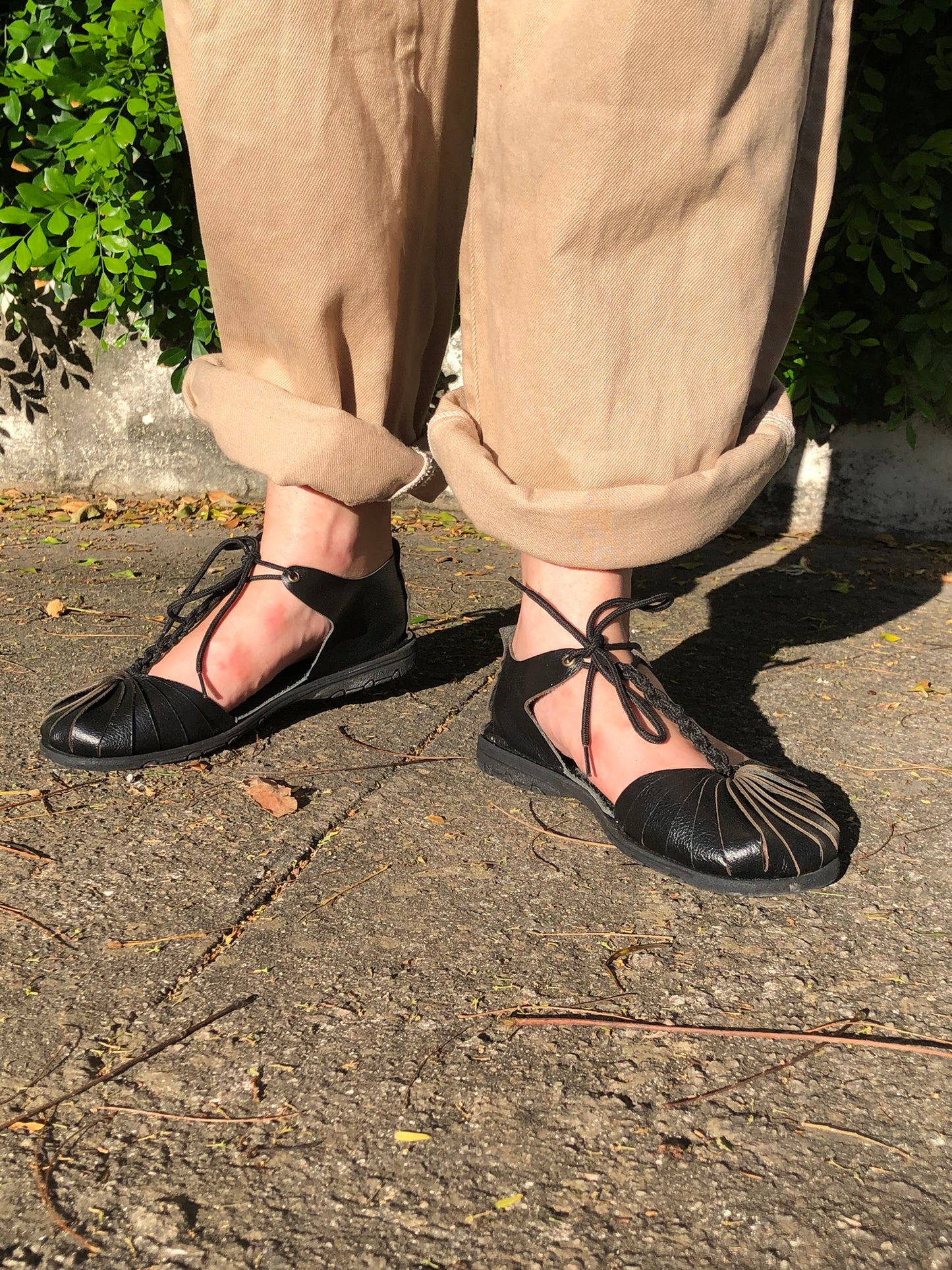 Sandália Celta artesanal PRETO - Tribo da Terra